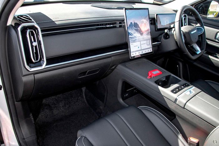 2025 Jaecoo J7 SHS Track