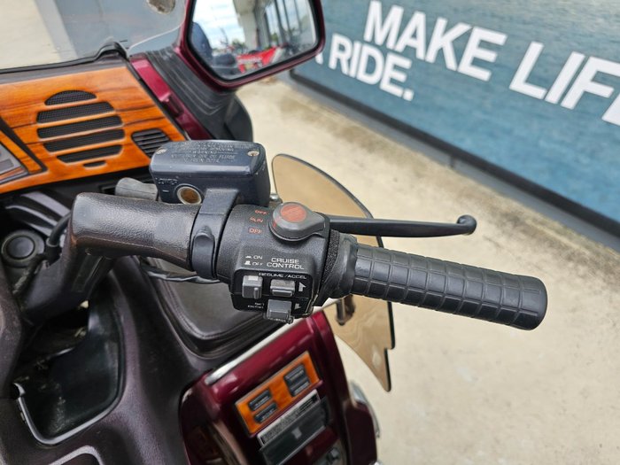 1989 Honda GL1500A (GOLDWING) Maroon