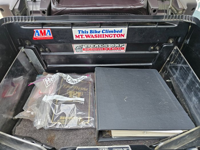 1989 Honda GL1500A (GOLDWING) Maroon