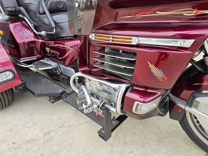 1989 Honda GL1500A (GOLDWING) Maroon