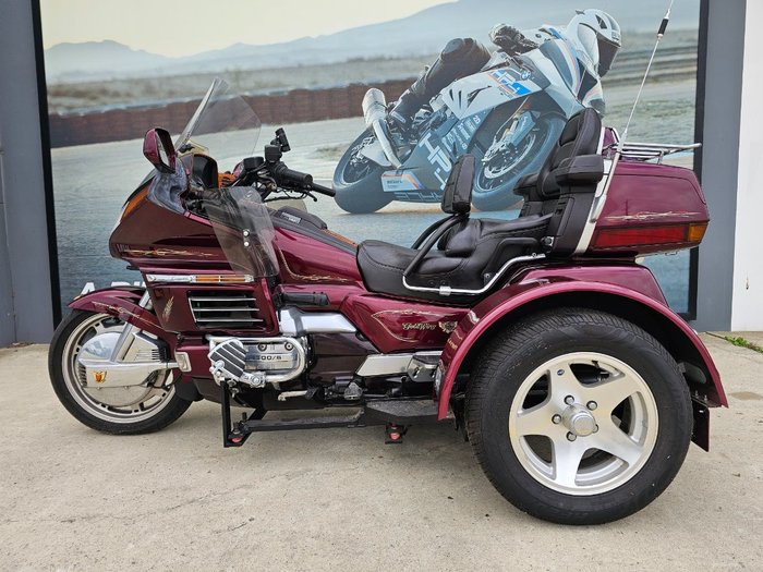 1989 Honda GL1500A (GOLDWING) Maroon