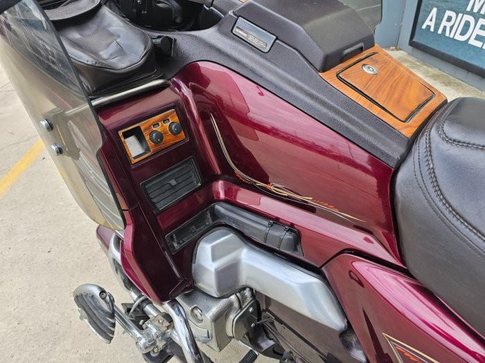 1989 Honda GL1500A (GOLDWING) Maroon