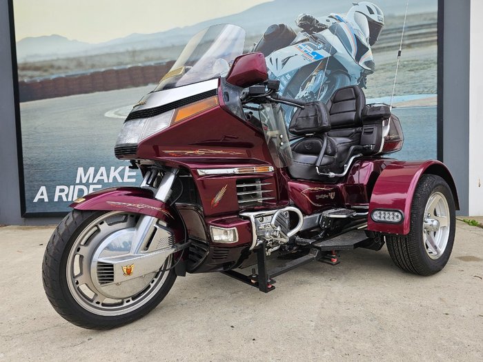 1989 Honda GL1500A (GOLDWING) Maroon