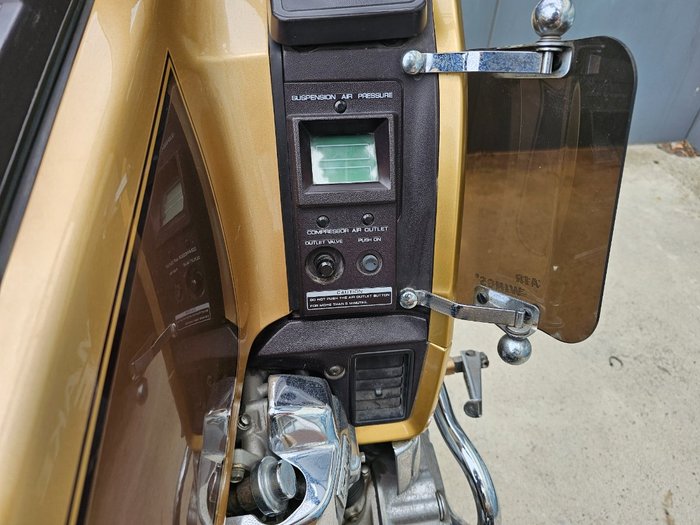 1985 Honda GL1200AE (GOLDWING ASPENCADE) GOLD