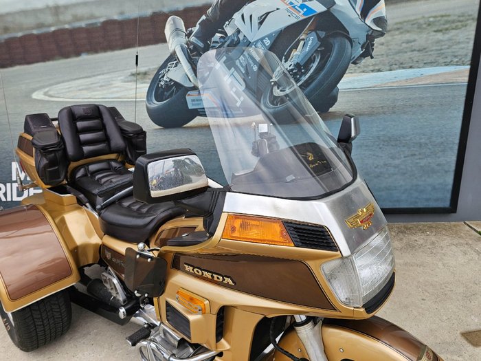 1985 Honda GL1200AE (GOLDWING ASPENCADE) GOLD