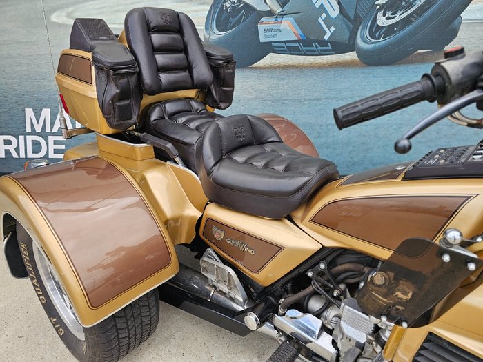 1985 Honda GL1200AE (GOLDWING ASPENCADE) GOLD