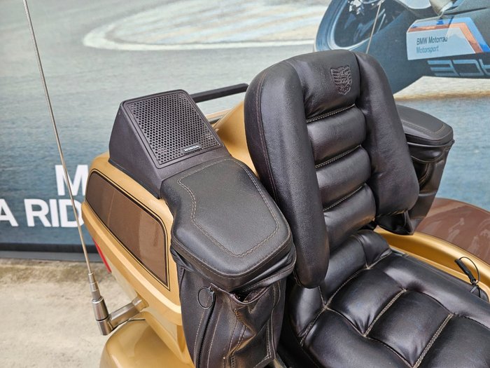 1985 Honda GL1200AE (GOLDWING ASPENCADE) GOLD