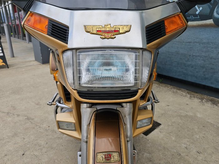 1985 Honda GL1200AE (GOLDWING ASPENCADE) GOLD