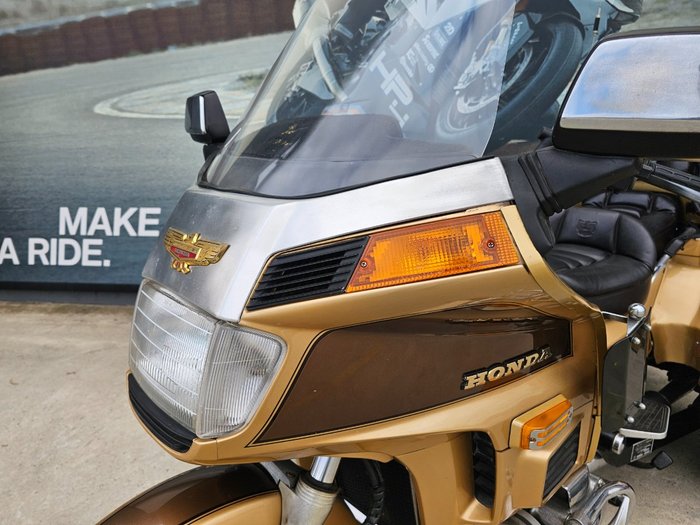 1985 Honda GL1200AE (GOLDWING ASPENCADE) GOLD