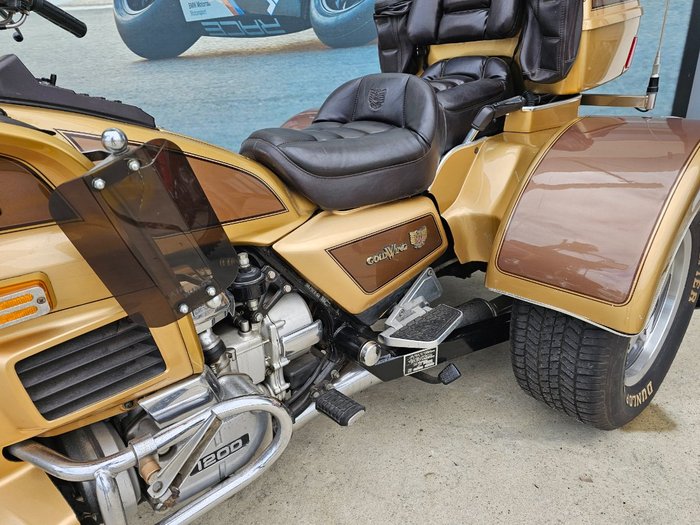 1985 Honda GL1200AE (GOLDWING ASPENCADE) GOLD