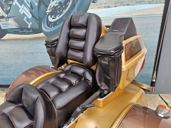 1985 Honda GL1200AE (GOLDWING ASPENCADE) GOLD