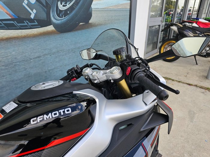 2026 CFMOTO 450 SR ABS Black