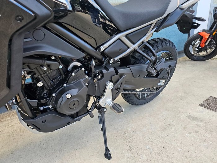 2026 CFMOTO 450 MT Black