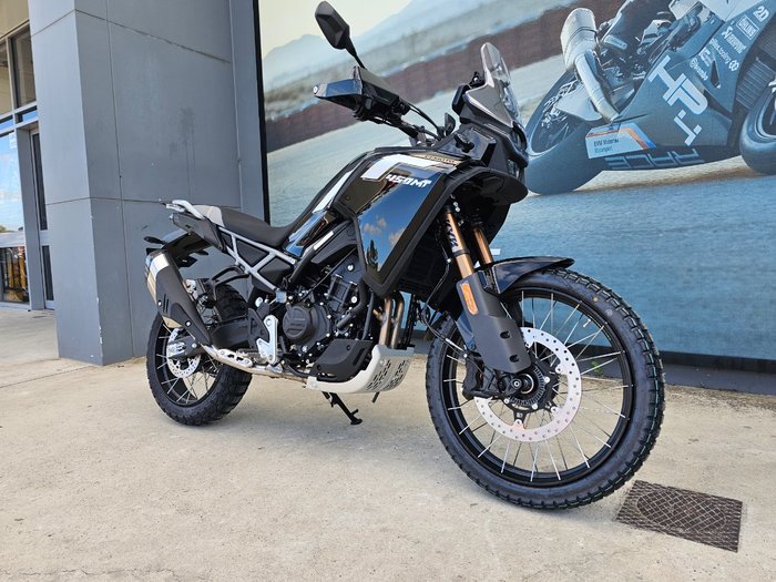 2026 CFMOTO 450 MT Black