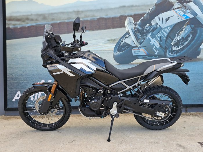 2026 CFMOTO 450 MT Black