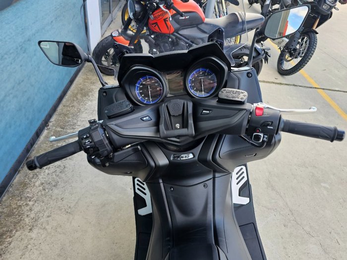 2021 Yamaha TMAX 560 (ABS) LOW GLOSS BLACK