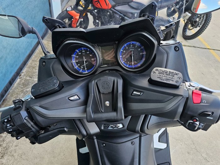 2021 Yamaha TMAX 560 (ABS) LOW GLOSS BLACK