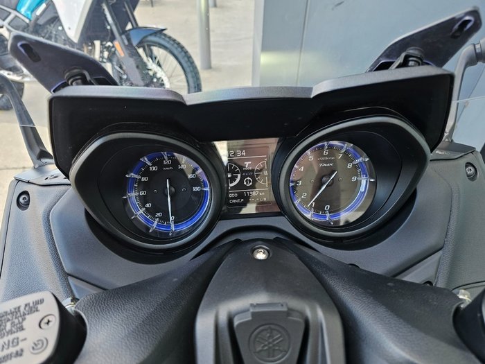 2021 Yamaha TMAX 560 (ABS) LOW GLOSS BLACK