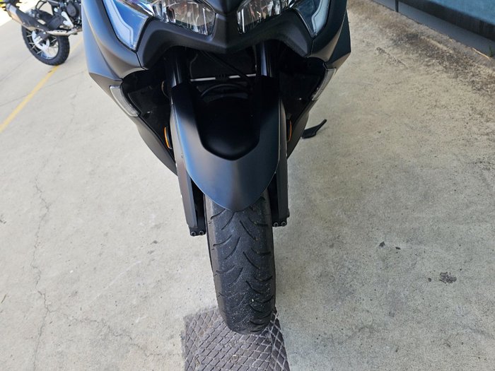 2021 Yamaha TMAX 560 (ABS) LOW GLOSS BLACK