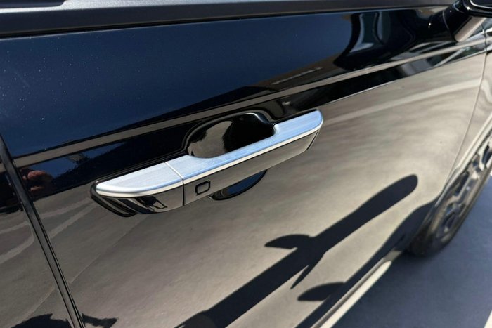 2024 Kia Carnival GT-Line HEV