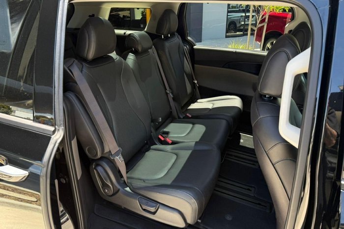 2024 Kia Carnival GT-Line HEV