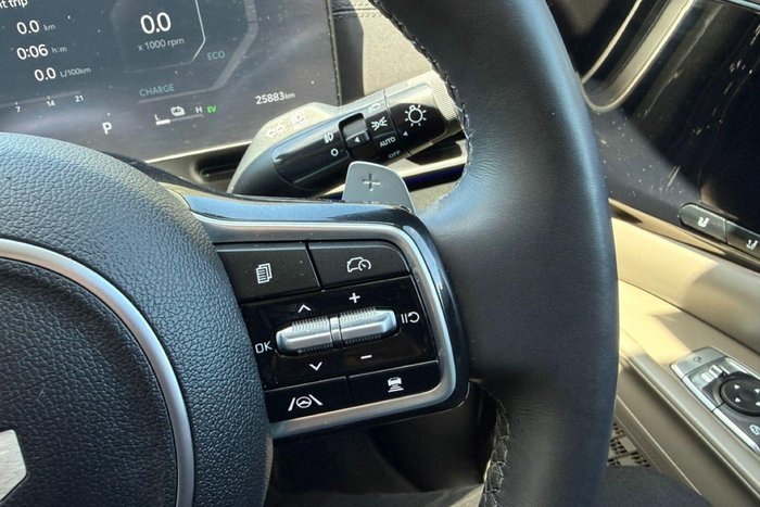 2024 Kia Carnival GT-Line HEV