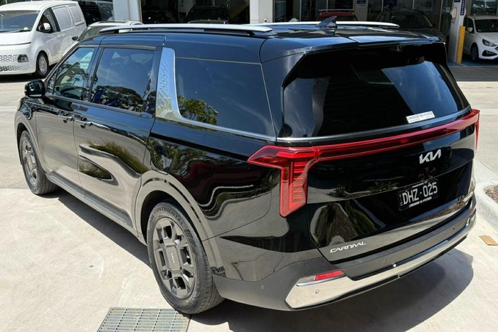 2024 Kia Carnival GT-Line HEV