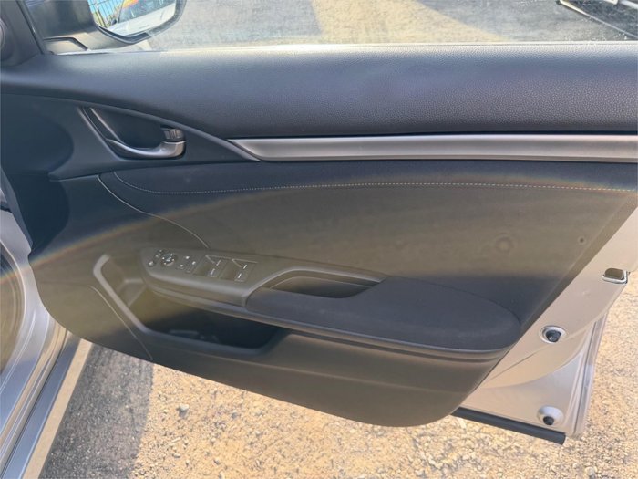 2020 HONDA CIVIC VTi-L