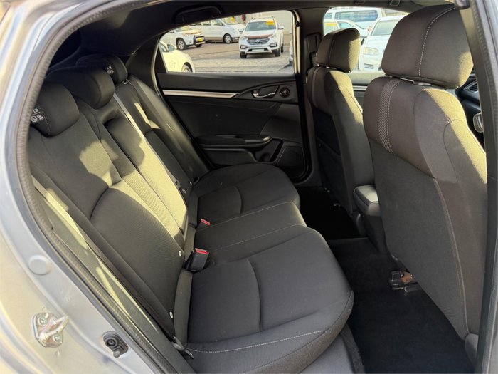 2020 HONDA CIVIC VTi-L