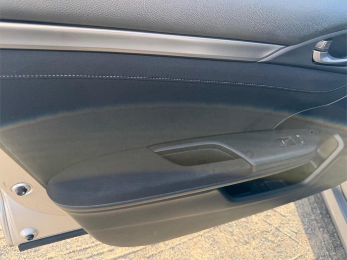 2020 HONDA CIVIC VTi-L