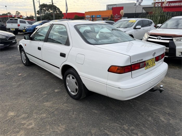 2000 TOYOTA CAMRY CONQUEST SXV20R WHITE