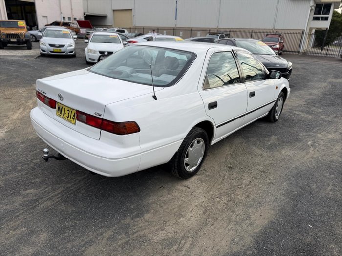2000 TOYOTA CAMRY CONQUEST SXV20R WHITE