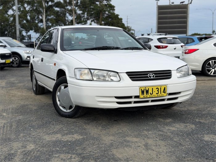 2000 TOYOTA CAMRY CONQUEST SXV20R WHITE