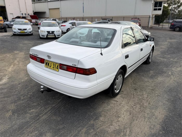 2000 TOYOTA CAMRY CONQUEST SXV20R WHITE