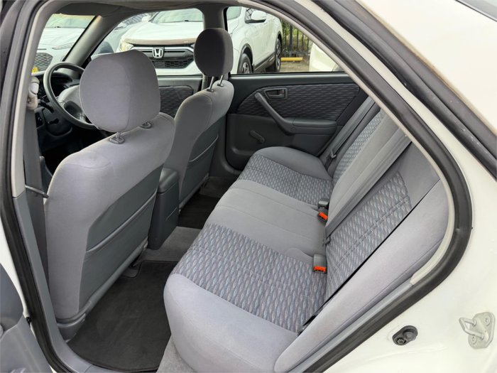 2000 TOYOTA CAMRY CONQUEST SXV20R WHITE