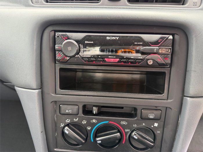 2000 TOYOTA CAMRY CONQUEST SXV20R WHITE