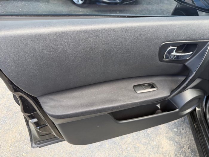 2013 NISSAN DUALIS ST (4x2) J10 MY13 BLACK