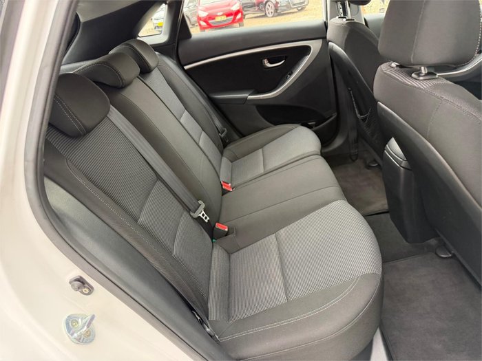 2012 HYUNDAI i30 ACTIVE