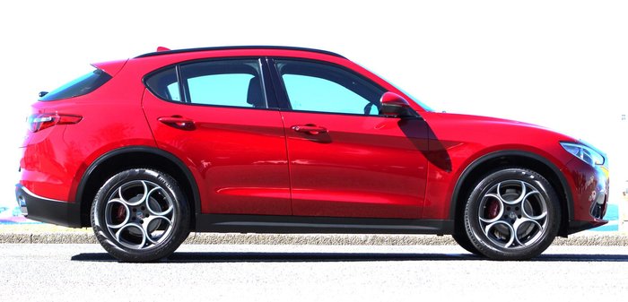2019 Alfa Romeo Stelvio AWD Alfa Red