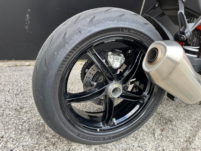 2025 KTM 1390 Super Duke R Super Duke Orange