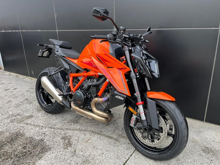 2025 KTM 1390 Super Duke R Super Duke Orange