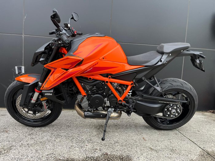 2025 KTM 1390 Super Duke R Super Duke Orange