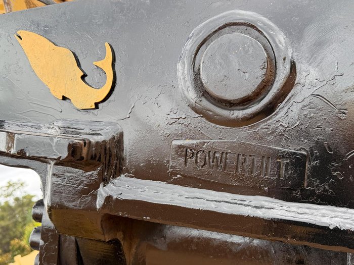 2021 Caterpillar 330
