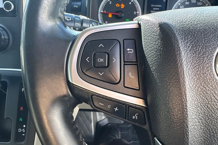 2021 Toyota Hiace GDH300R French Vanilla