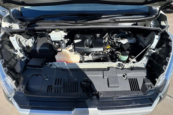 2021 Toyota Hiace GDH300R French Vanilla