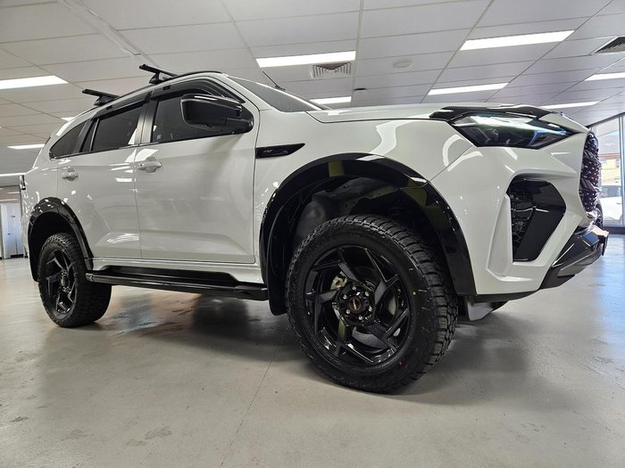 2025 Isuzu MU-X X-TERRAIN