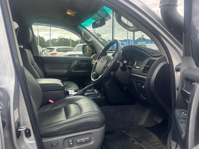2011 Toyota Landcruiser GXL