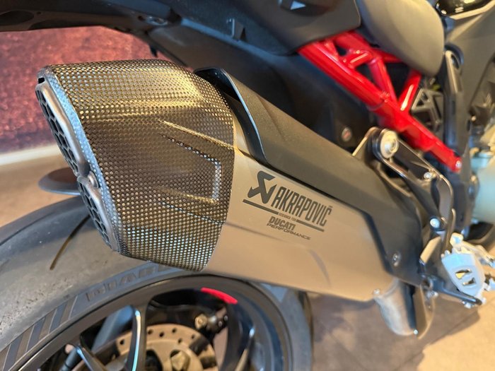 2022 Ducati Multistrada V4 Pikes Peak Multistrada Red