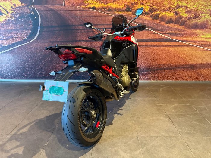 2022 Ducati Multistrada V4 Pikes Peak Multistrada Red