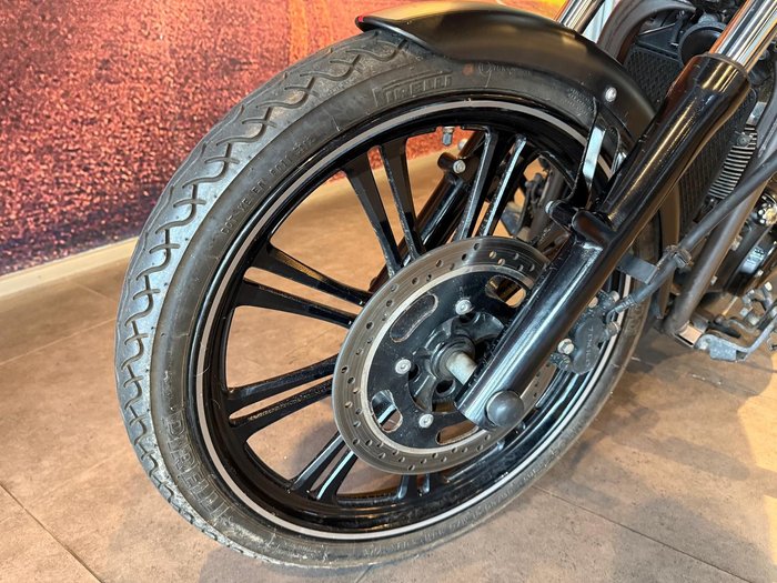 2010 Kawasaki Vulcan 900 Custom (VN900C) Vulcan Black